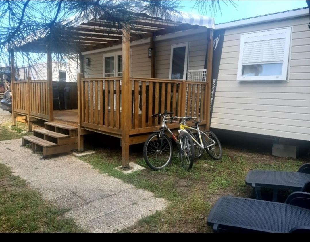 Camping Des Dunes De Contis Mobilhome 3Ch, Saint-Julien-en-Born Buitenkant foto